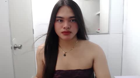 ts_lovelicious online show from 10.13.25