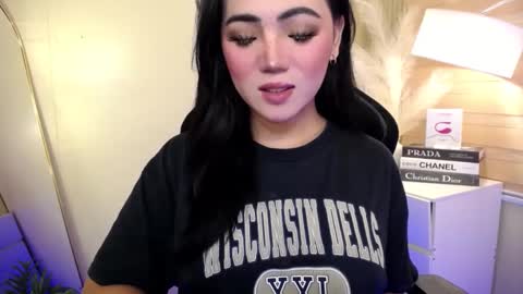 Snapshot of ts_marthapooker chatting on 12.22.24 Martha The Pooker online show from 12.22.24