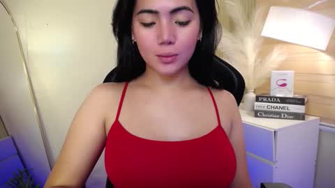 Snapshot of ts_marthapooker chatting on 12.24.24 Martha The Pooker online show from 12.24.24