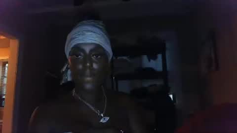 Amber White online show from 10.25.25