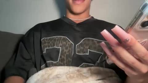 Snapshot of tsj777 chatting on 11.17.25 tsj777 online show from 11.17.25