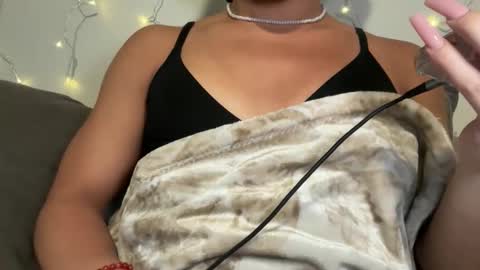 Snapshot of tsj777 chatting on 11.21.25 tsj777 online show from 11.21.25