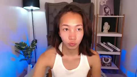 Snapshot of tskitty_girl chatting on 09.27.25 tskitty_girl online show from 09.27.25