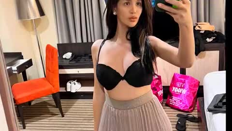 Snapshot of tsmanika chatting on 11.18.25 MA NI KA online show from 11.18.25