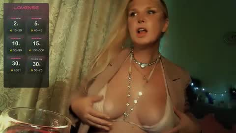 Snapshot of tspostophere chatting on 10.15.25 Annika online show from 10.15.25