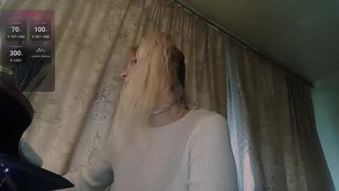 Snapshot of tspostophere chatting on 11.22.25 Annika online show from 11.22.25