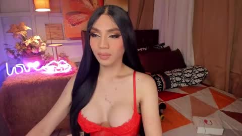 Snapshot of tsqueenselena chatting on 01.04.25 Queen Selena online show from 01.04.25