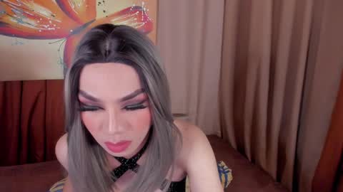 Queen Selena online show from 03.24.26