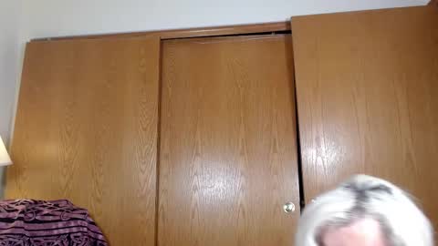 Snapshot of tssabrinaxxx chatting on 12.19.25 Sabrina Ravndahl online show from 12.19.25