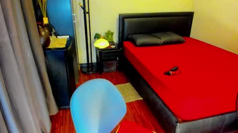 Snapshot of tssophisticatedx chatting on 10.23.25 Kylee- will make your day online show from 10.23.25