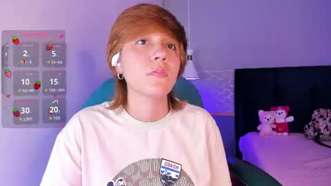 Snapshot of tsuki_maru chatting on 06.28.26 Maru online show from 06.28.26