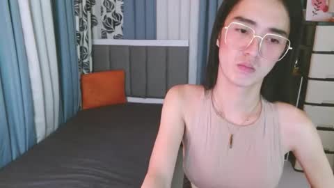 Aska Arai online show from 03.10.25