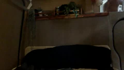 Tuhands online show from 01.09.25