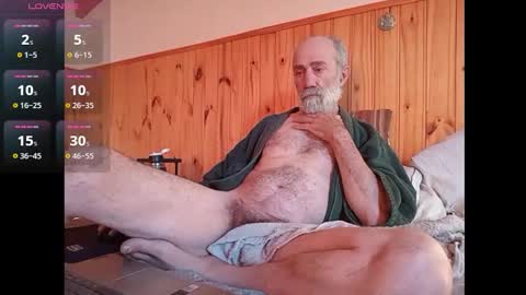 Snapshot of tupapifacu chatting on 02.16.25 Papi Facu online show from 02.16.25