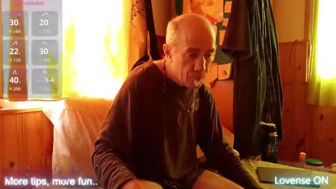 Snapshot of tupapifacu chatting on 11.03.25 Papi Facu online show from 11.03.25