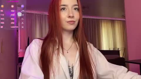 Snapshot of tutti_cutieee chatting on 06.11.26 Nika online show from 06.11.26