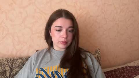 Snapshot of tutti_frutti_ chatting on 04.30.26 Ariana online show from 04.30.26