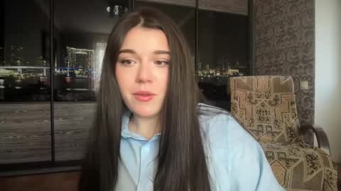 Snapshot of tutti_frutti_ chatting on 05.06.26 Ariana online show from 05.06.26