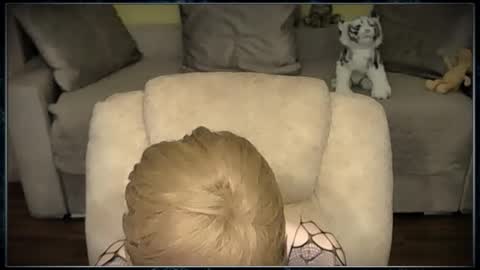 Snapshot of tvclementine chatting on 11.12.25 Clementine online show from 11.12.25