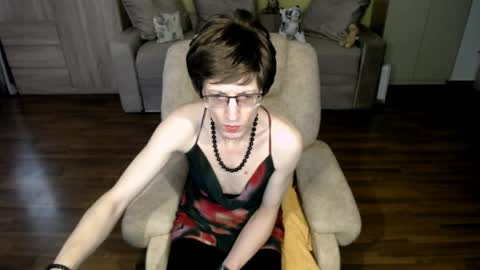 Clementine online show from 04.08.26