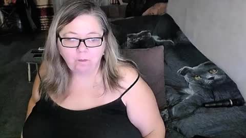 Lana online show from 02.19.26