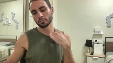 Snapshot of twikboy chatting on 02.04.25 Twinkboy online show from 02.04.25