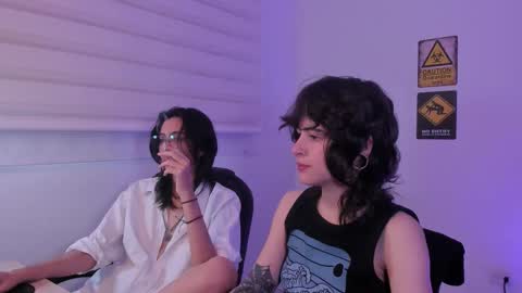 Snapshot of twilightmuses chatting on 01.10.26 Eve Lili online show from 01.10.26