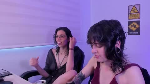 Snapshot of twilightmuses chatting on 01.11.26 Eve Lili online show from 01.11.26