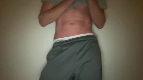 Snapshot of twink27844711 chatting on 12.17.24 twink27844711 online show from 12.17.24