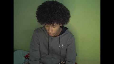 Snapshot of twinkgabriiel chatting on 12.16.25 twinkgabriiel online show from 12.16.25