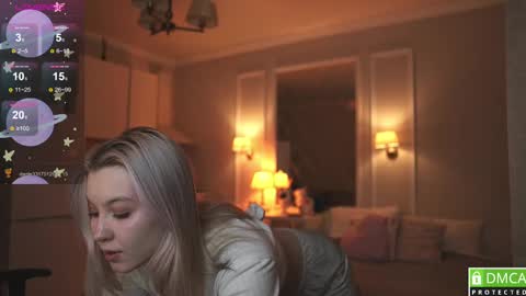 Snapshot of twinkle_toes_ chatting on 02.06.25 Eva online show from 02.06.25