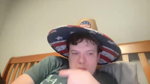 Snapshot of twinkmikexxx12 chatting on 07.06.26 mike online show from 07.06.26