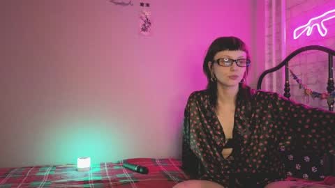 Sin and Skin online show from 03.28.26