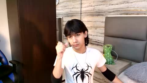 twinslovers_ online show from 11.28.25