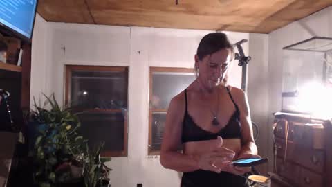 Snapshot of twocumkerry chatting on 02.12.25 twocumkerry online show from 02.12.25