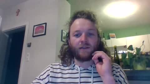 Snapshot of tworoardsdiverge chatting on 03.04.26 tworoardsdiverge online show from 03.04.26