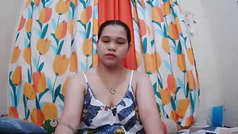 Snapshot of twowetcuties chatting on 01.19.25 Lyn and lea online show from 01.19.25