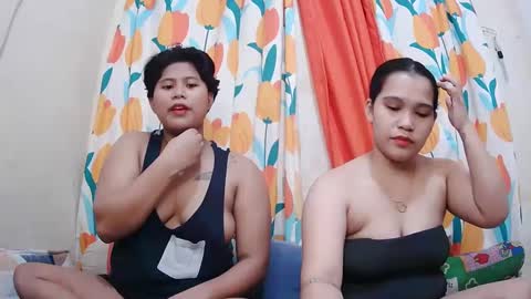 Snapshot of twowetcuties chatting on 01.26.25 Lyn and lea online show from 01.26.25