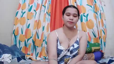 Snapshot of twowetcuties chatting on 02.01.25 Lyn and lea online show from 02.01.25