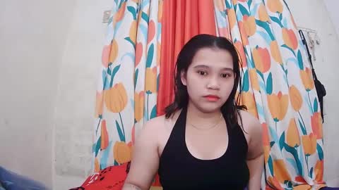 Snapshot of twowetcuties chatting on 02.23.25 Lyn and lea online show from 02.23.25