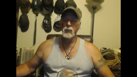 Snapshot of txlobo60 chatting on 04.16.26 txlobo60 online show from 04.16.26