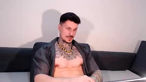 Snapshot of tyagodoll chatting on 02.12.25 tyagodoll online show from 02.12.25