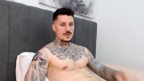 Snapshot of tyagodoll chatting on 11.13.25 tyagodoll online show from 11.13.25