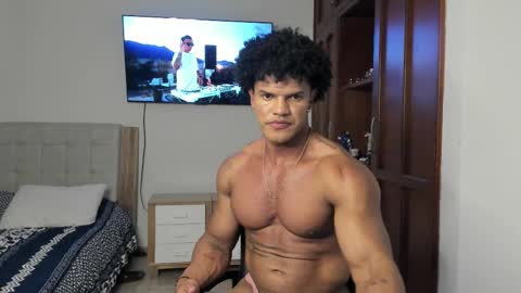 Snapshot of tygafit chatting on 09.30.25 Yorquis Guzman online show from 09.30.25