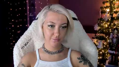 Miley online show from 12.22.24