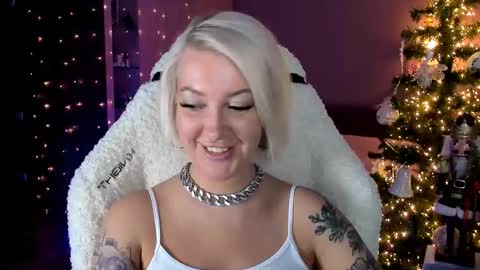 Miley online show from 12.23.24