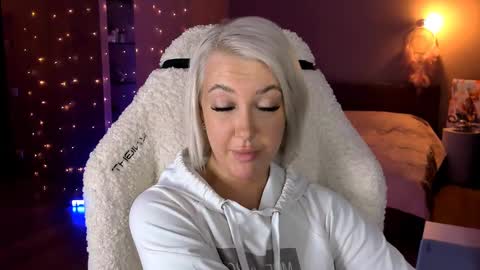 Miley online show from 01.29.25