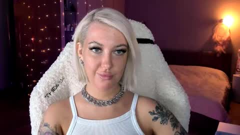 Miley online show from 02.15.25