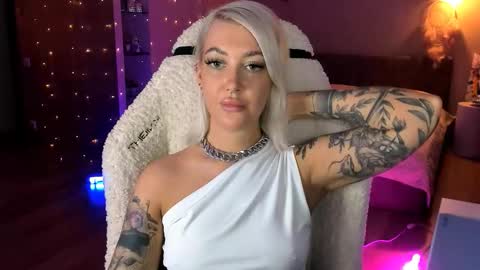 Miley online show from 11.12.25