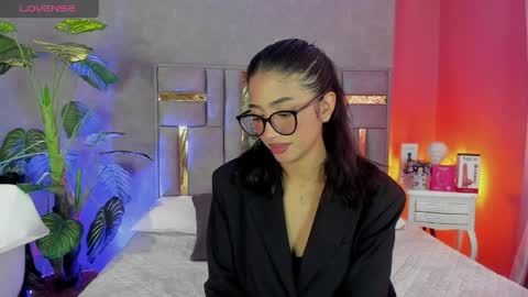 tyla_ks online show from 04.11.26